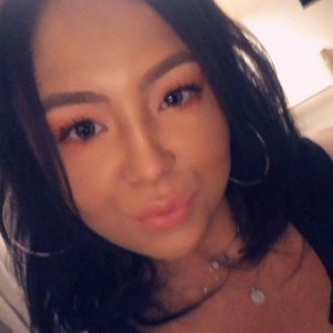 Meet your Posher, Elena